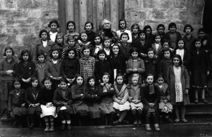 ESC 0013 Escuela de niñas de Amurrio.jpg ESC 0013 Escuela de niñas de Amurrio.jpg