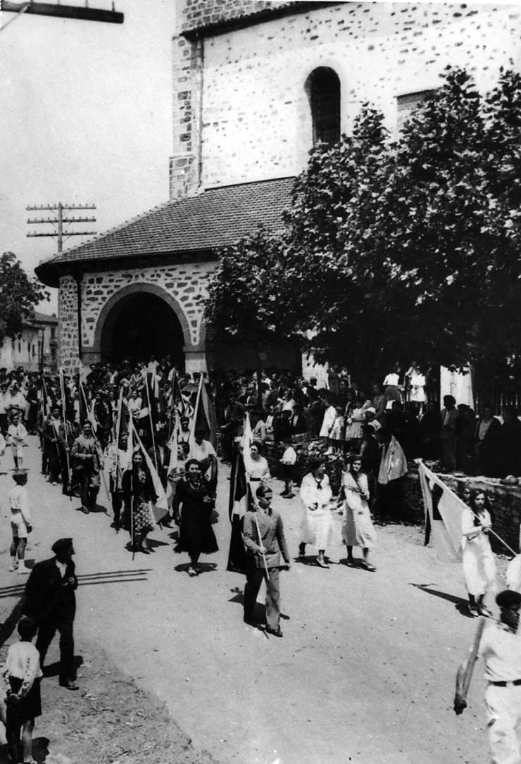 POL 0017 Inaguración del batzoki año1932.jpg