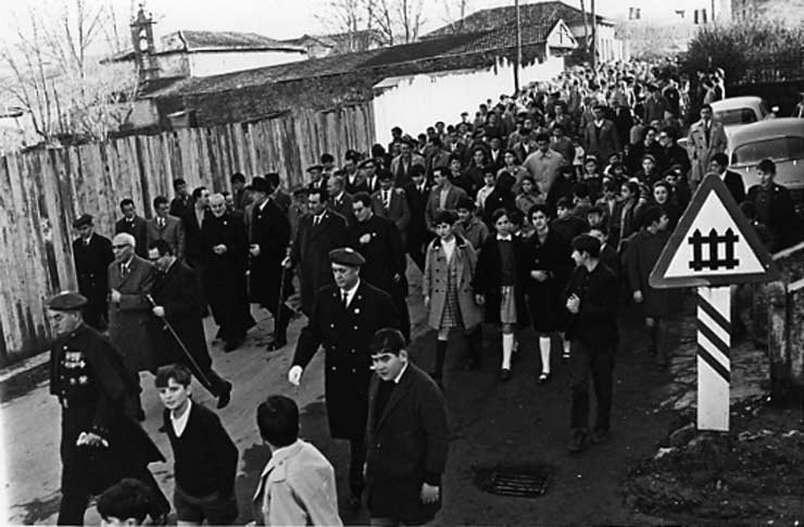 POL 0036 Procesión.jpg POL 0036 Procesión.jpg