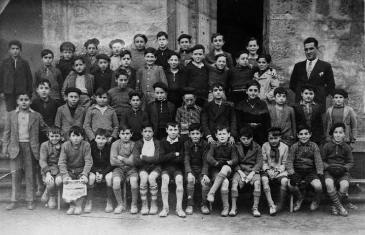 ESC 0029 Adolfo Carboneras y alumnos.jpg ESC 0029 Adolfo Carboneras y alumnos.jpg