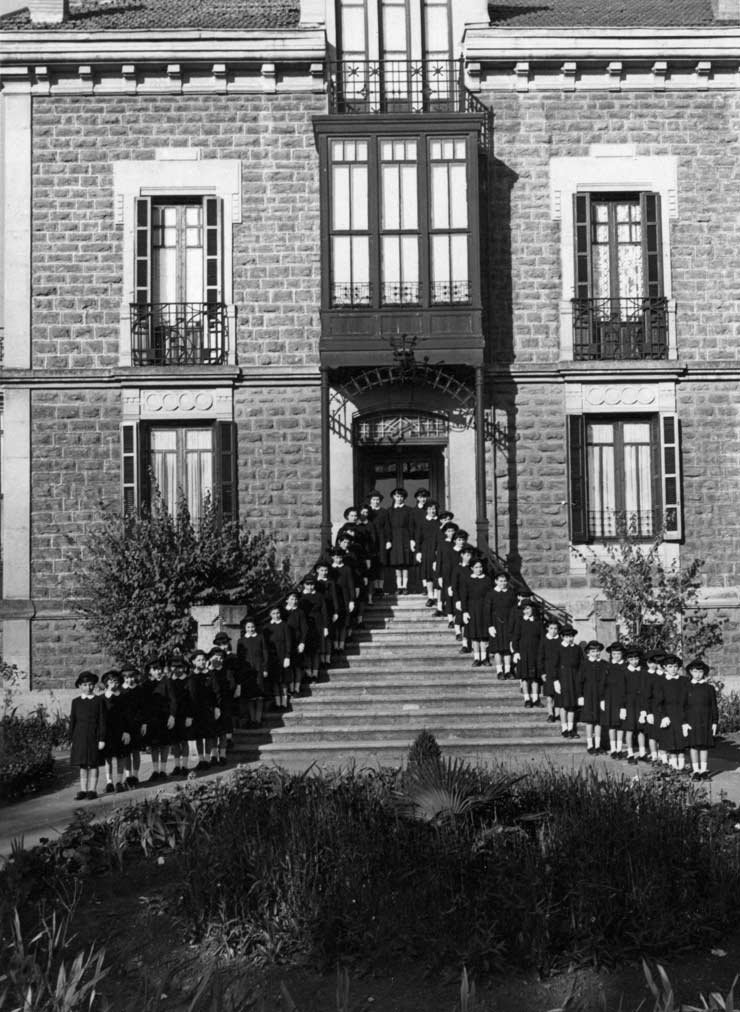 ESC 0078 Alumnas de la Virgen Niña.jpg ESC 0078 Alumnas de la Virgen Niña.jpg