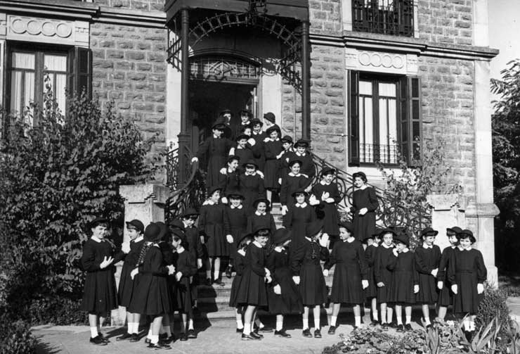 ESC 0077 Alumnas del colegio Virgen Niña.jpg ESC 0077 Alumnas del colegio Virgen Niña.jpg