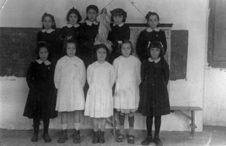 ESC 0096 Niñas de la escuela del hospital.jpg ESC 0096 Niñas de la escuela del hospital.jpg