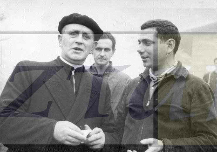 DEP 0100 D. Francisco en la bendición del refugio.jpg