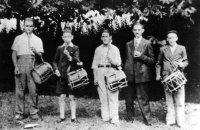 POL 0020 Grupo de txistularis año 1933.jpg