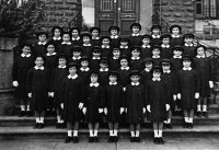 ESC 0059 Colegio de la Virgen Niña año 1958 o 59 (1).jpg