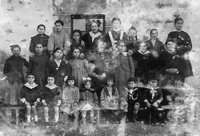 ESC 0102 Chicos y chicas de la escuela del hospital.jpg