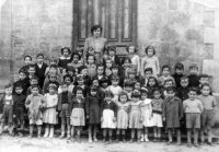 ESC 0092 La Srta Tere y las alumnas.jpg