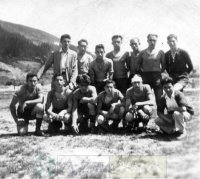 DEP 0102 Futbolistas.jpg