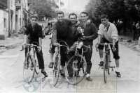 DEP 0044 EXP 743 Ciclistas en el paseo.jpg